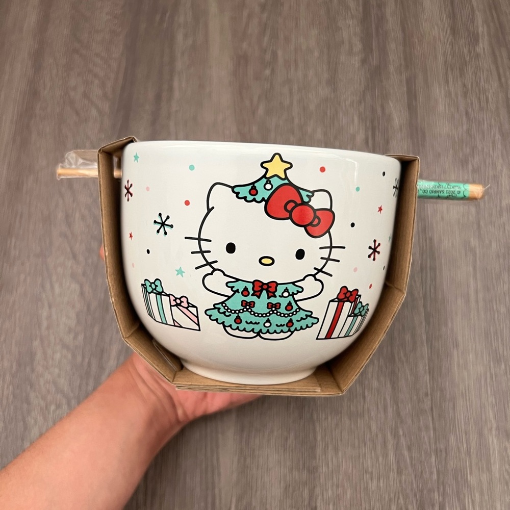 Hello Kitty Ceramic Bowl With Chopsticks 🎄
